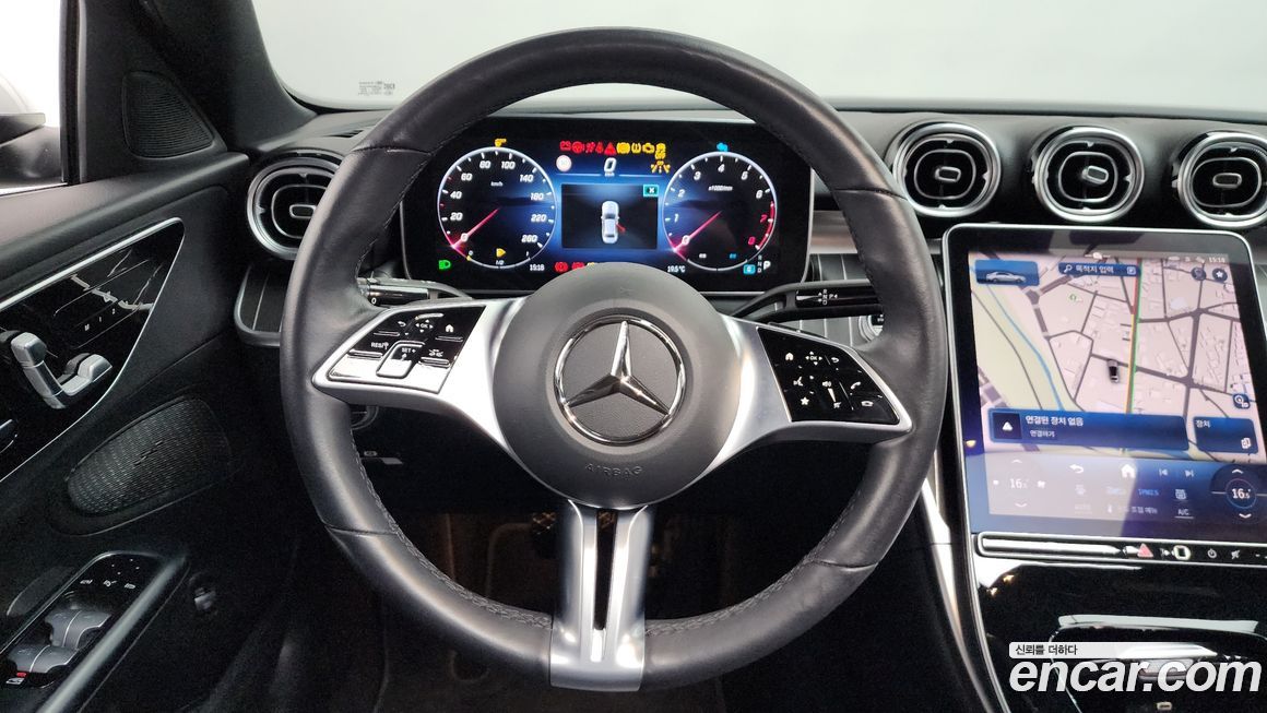 Mercedes-Benz C-Class 2023