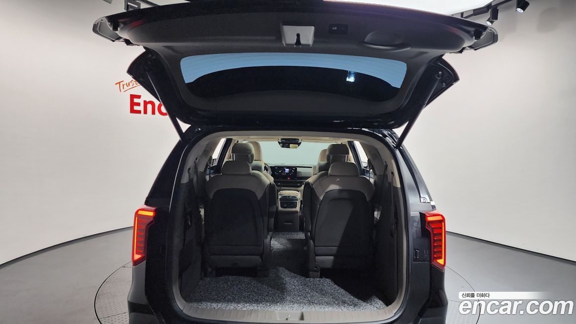Kia Canival 2024
