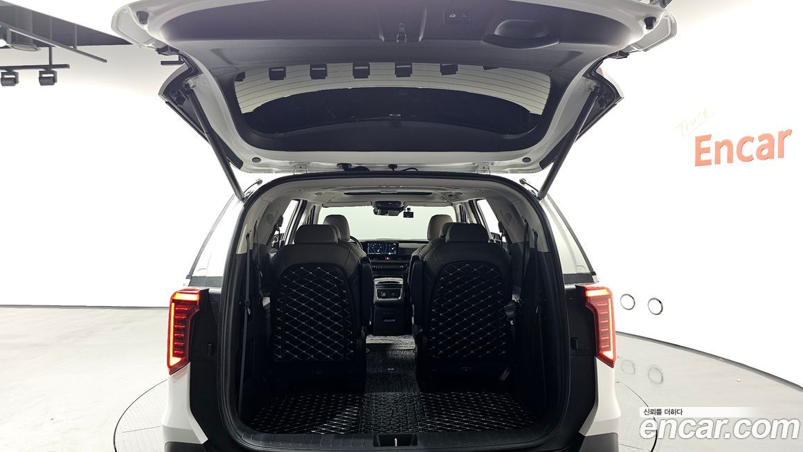 Kia Canival 2025