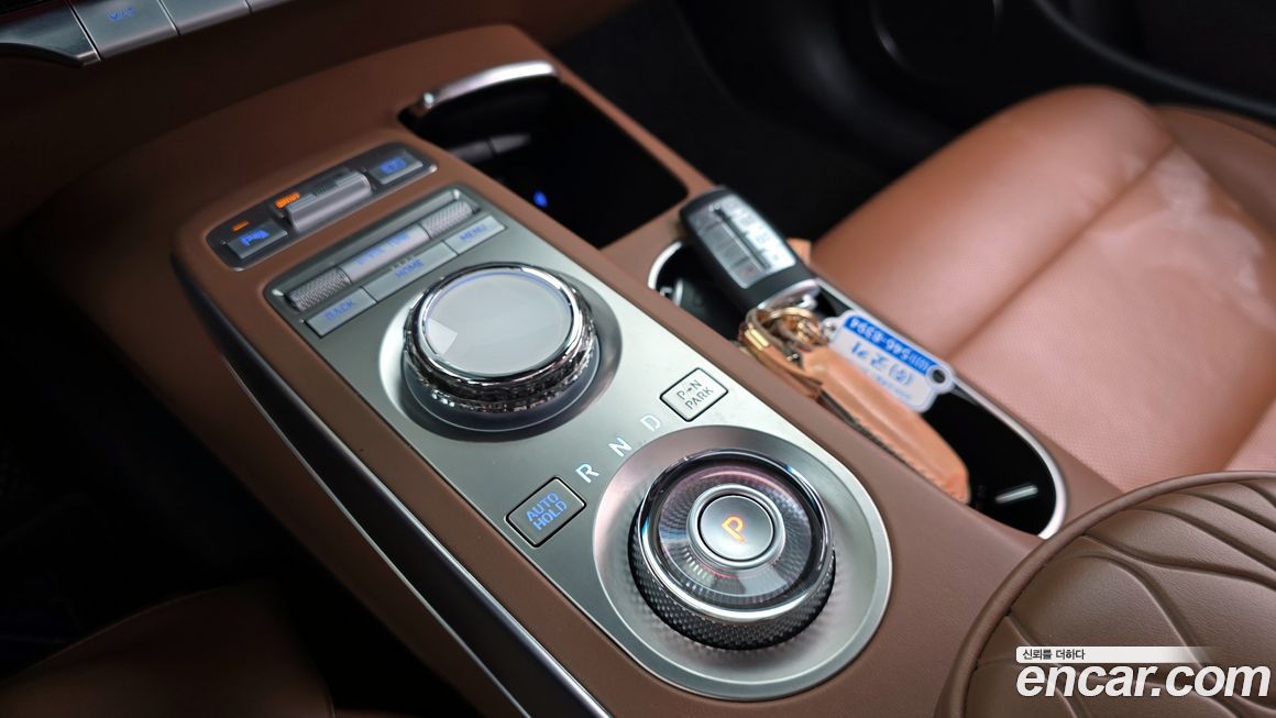 Genesis GV70 2024