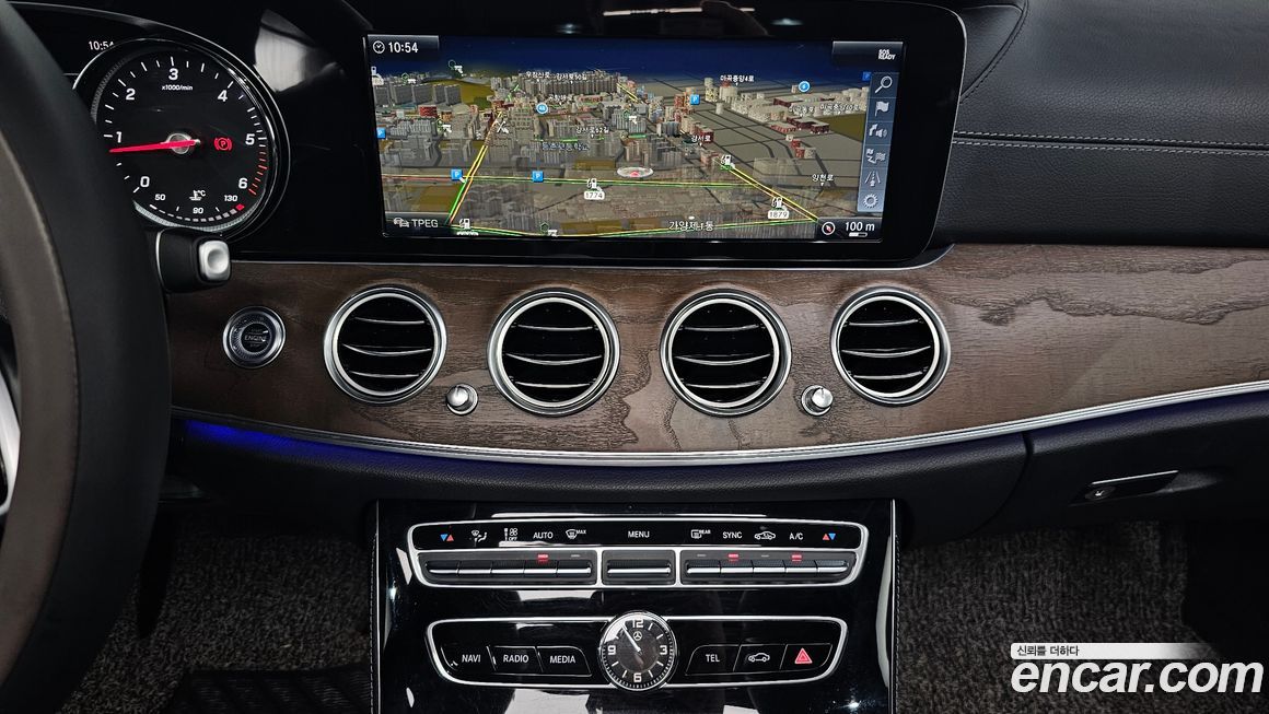 Mercedes-Benz E-Class 2019