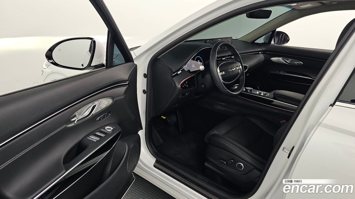 Genesis GV70 2024