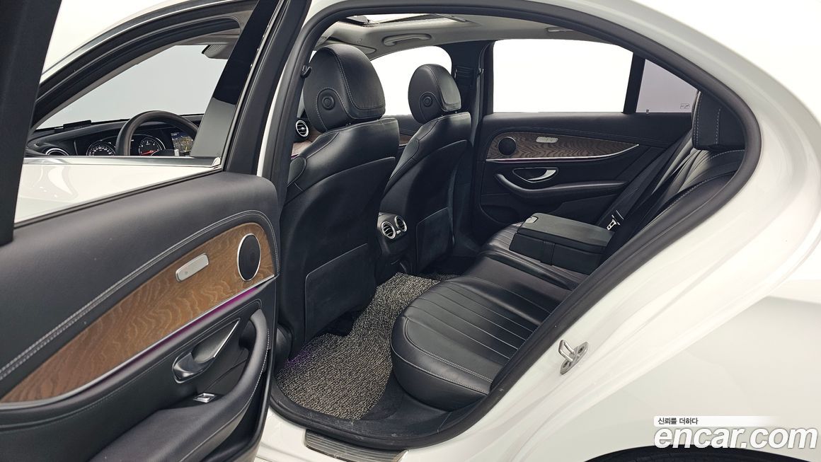 Mercedes-Benz E-Class 2019