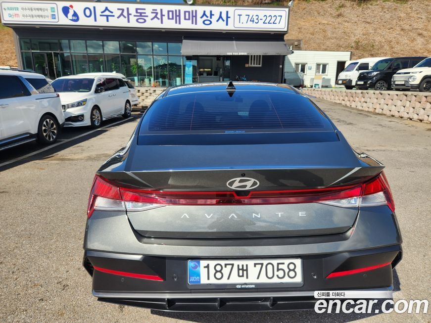 Hyundai AVANTE 2025