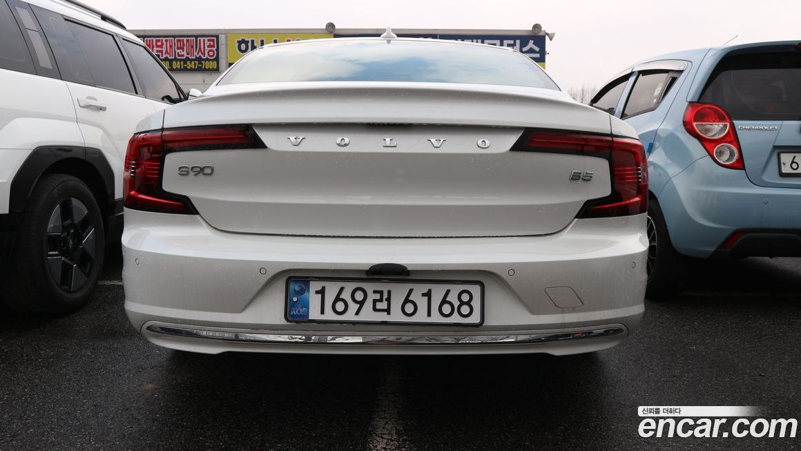 Volvo S90 2021