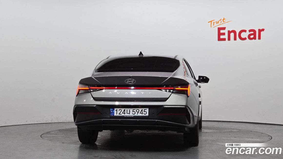 Hyundai AVANTE 2024