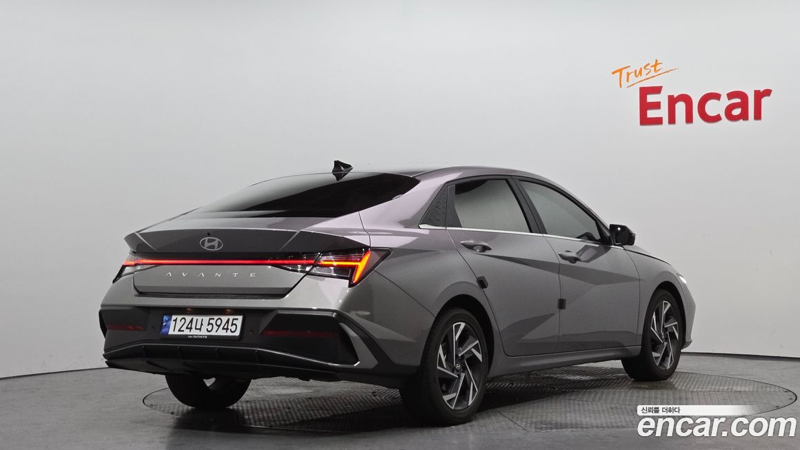 Hyundai AVANTE 2024