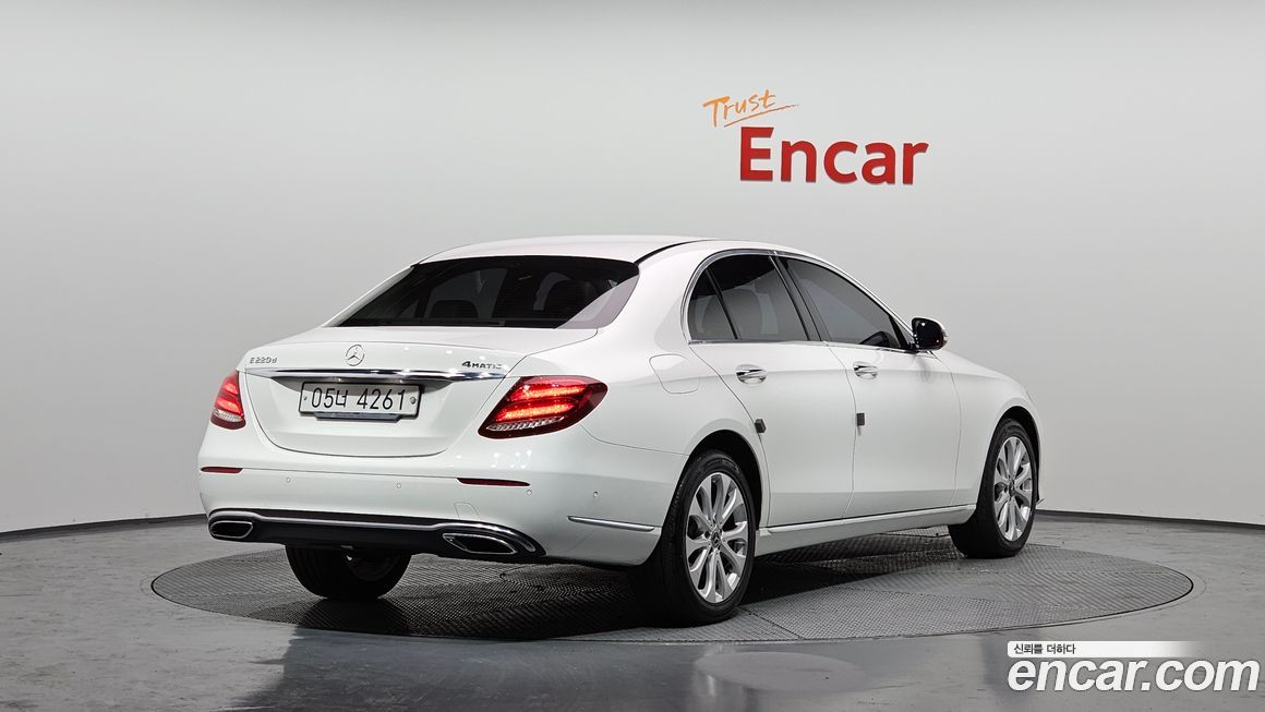 Mercedes-Benz E-Class 2019