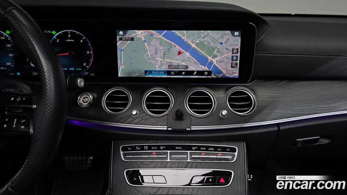 Mercedes-Benz E-Class 2023