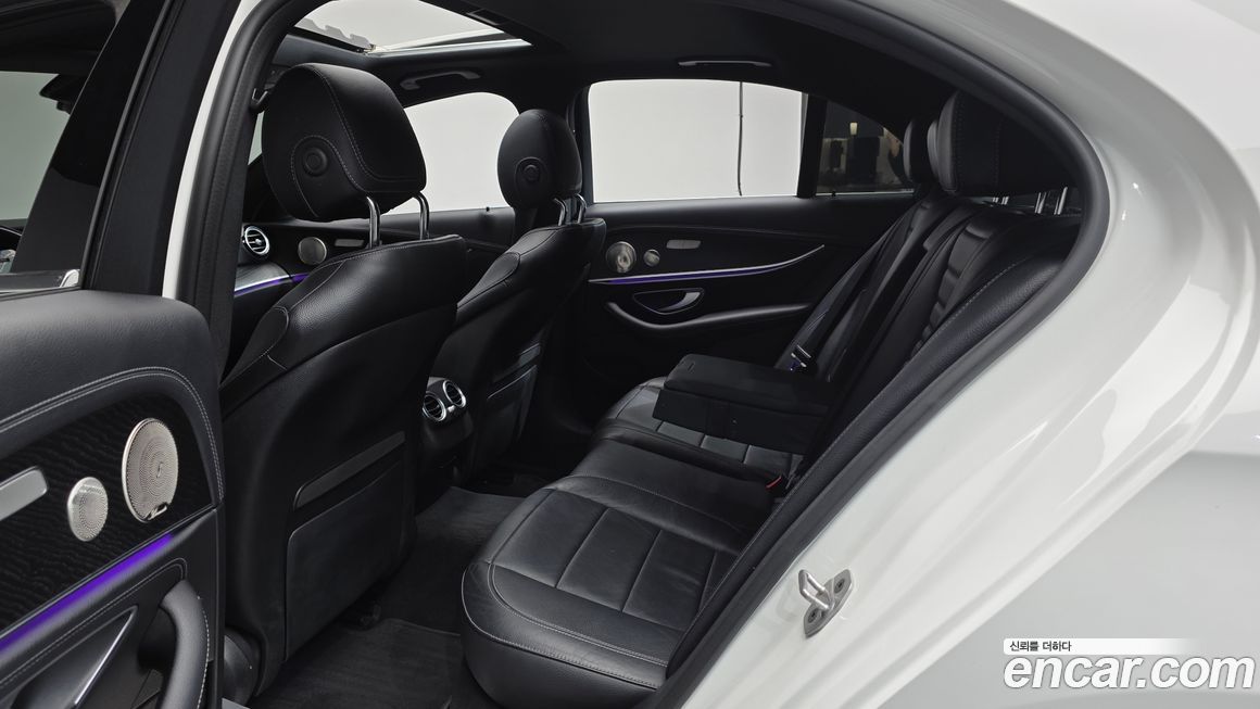 Mercedes-Benz E-Class 2023