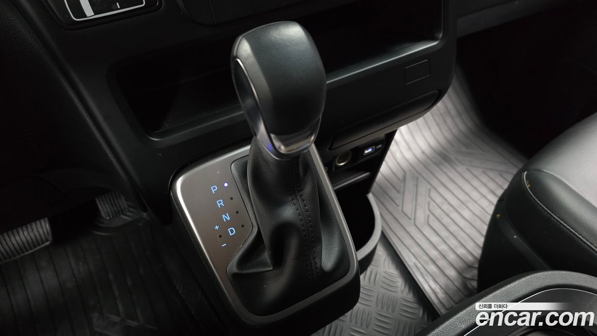 Hyundai Staria 2022
