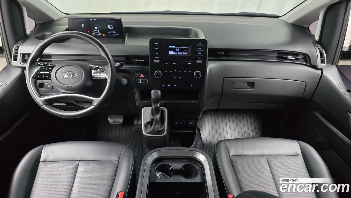 Hyundai Staria 2022