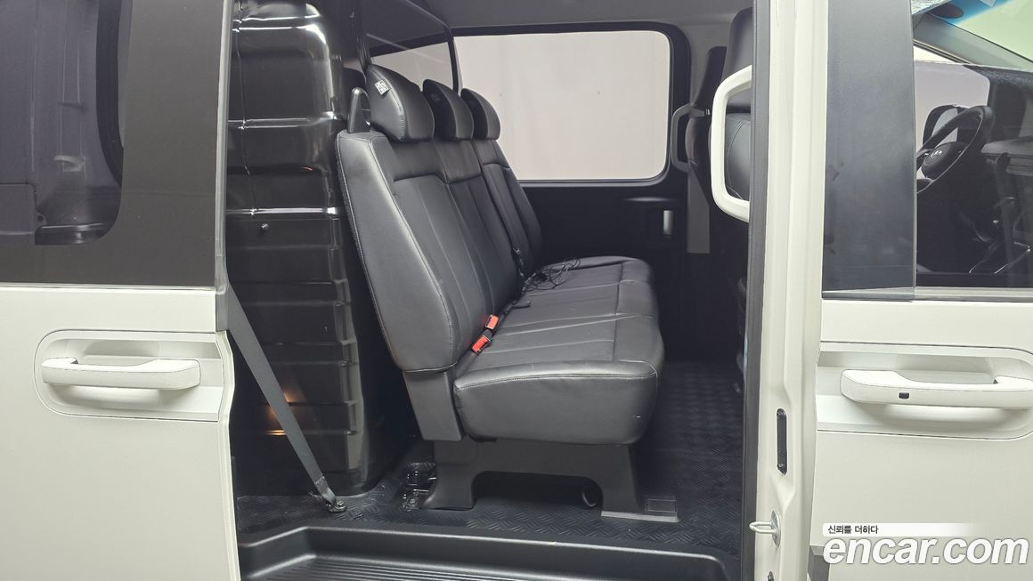 Hyundai Staria 2022