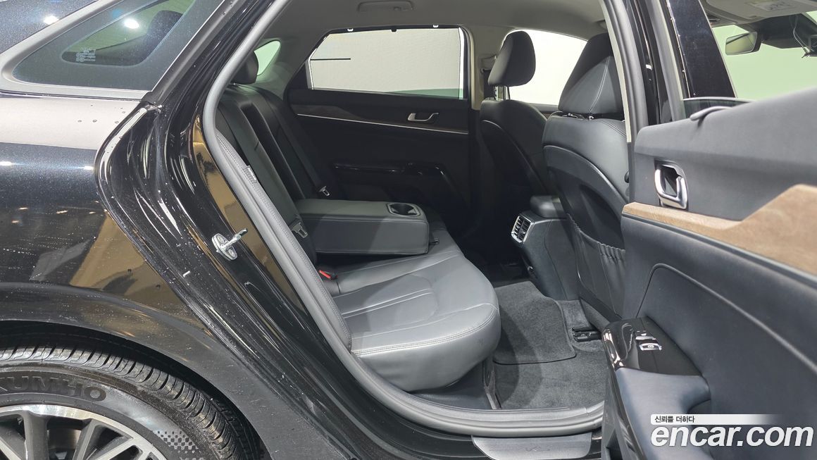 Kia K5 2023