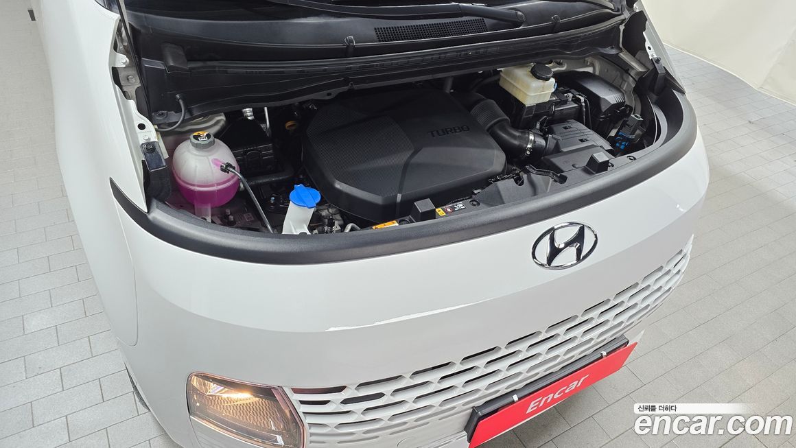 Hyundai Staria 2022