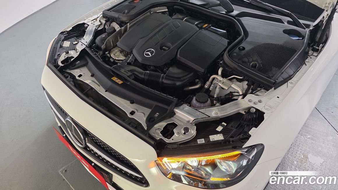 Mercedes-Benz E-Class 2023