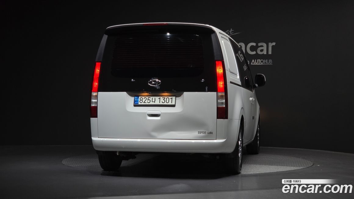 Hyundai Staria 2022