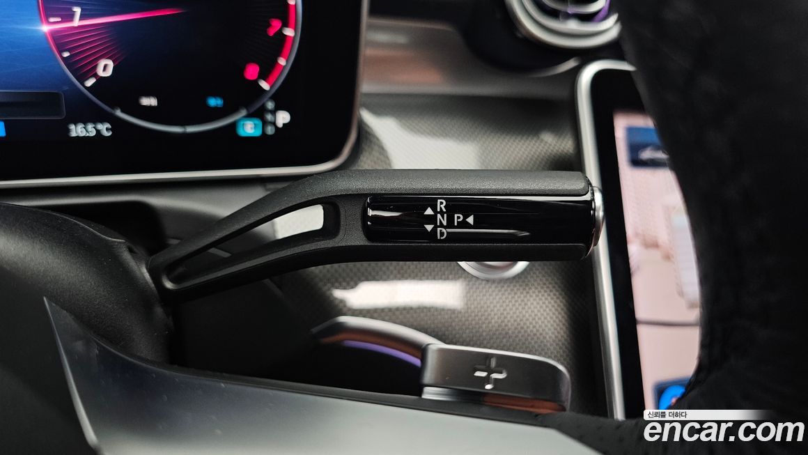 Mercedes-Benz C-Class 2023
