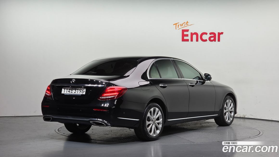 Mercedes-Benz E-Class 2020