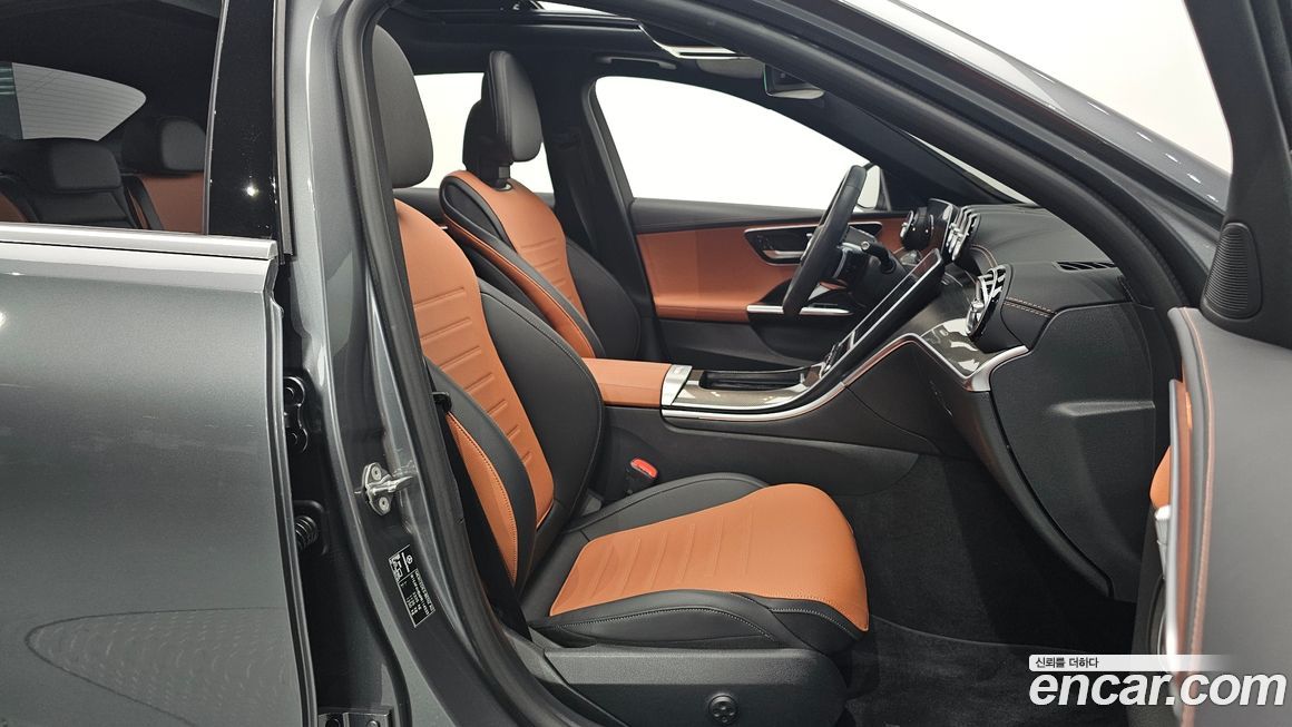Mercedes-Benz C-Class 2023