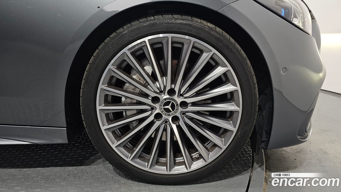 Mercedes-Benz C-Class 2023