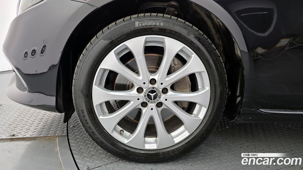 Mercedes-Benz E-Class 2020