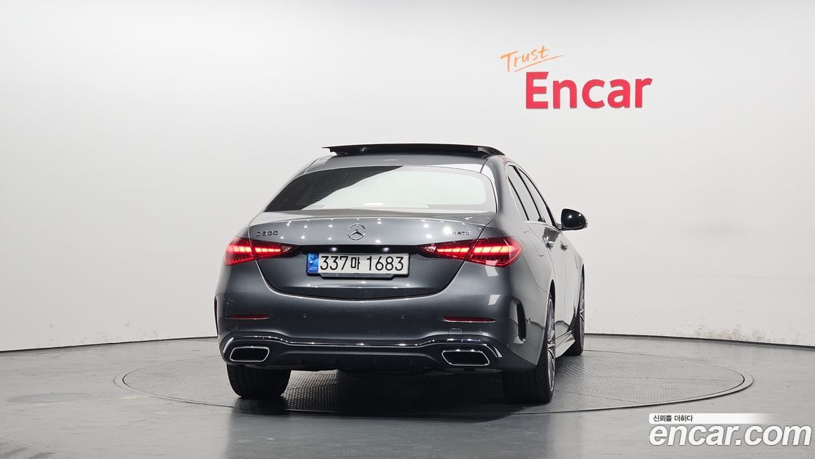 Mercedes-Benz C-Class 2023