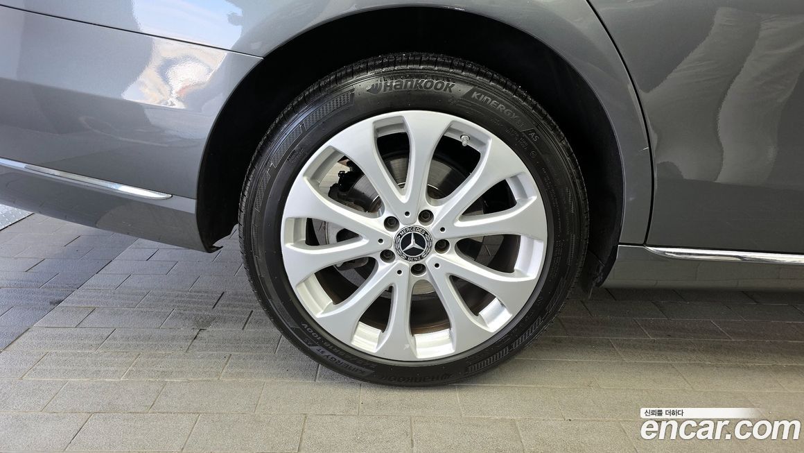 Mercedes-Benz E-Class 2019