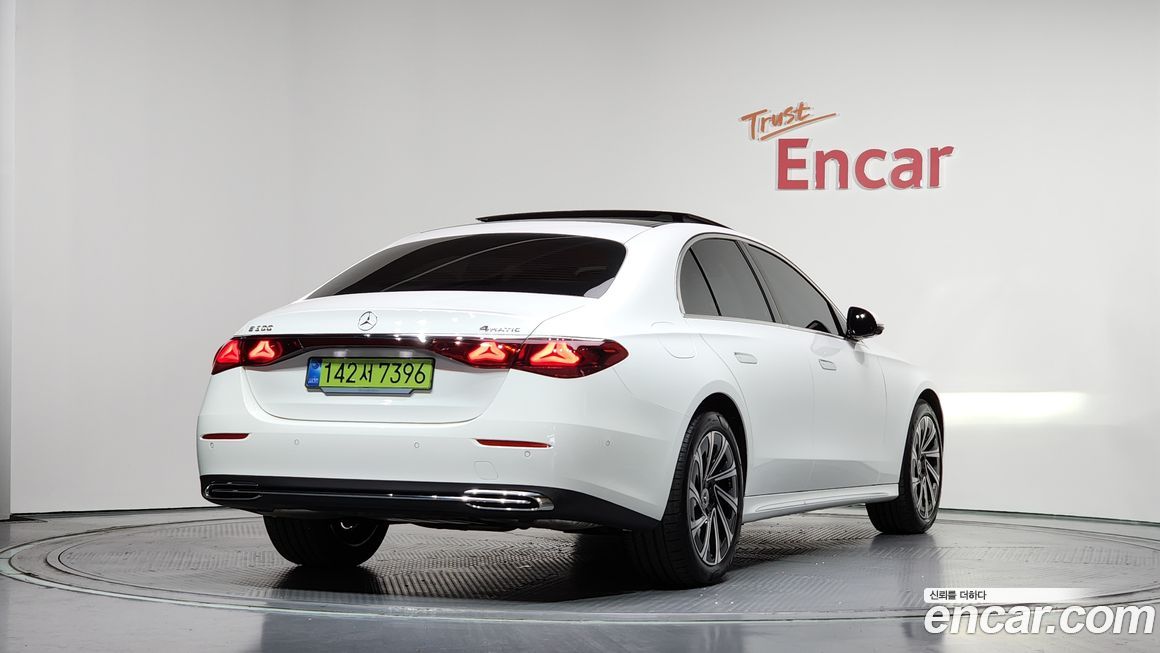 Mercedes-Benz E-Class 2026