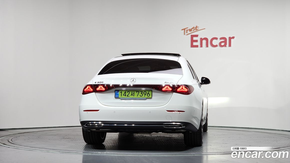 Mercedes-Benz E-Class 2026