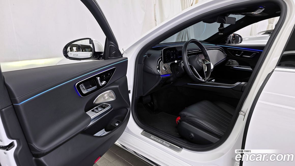 Mercedes-Benz E-Class 2025