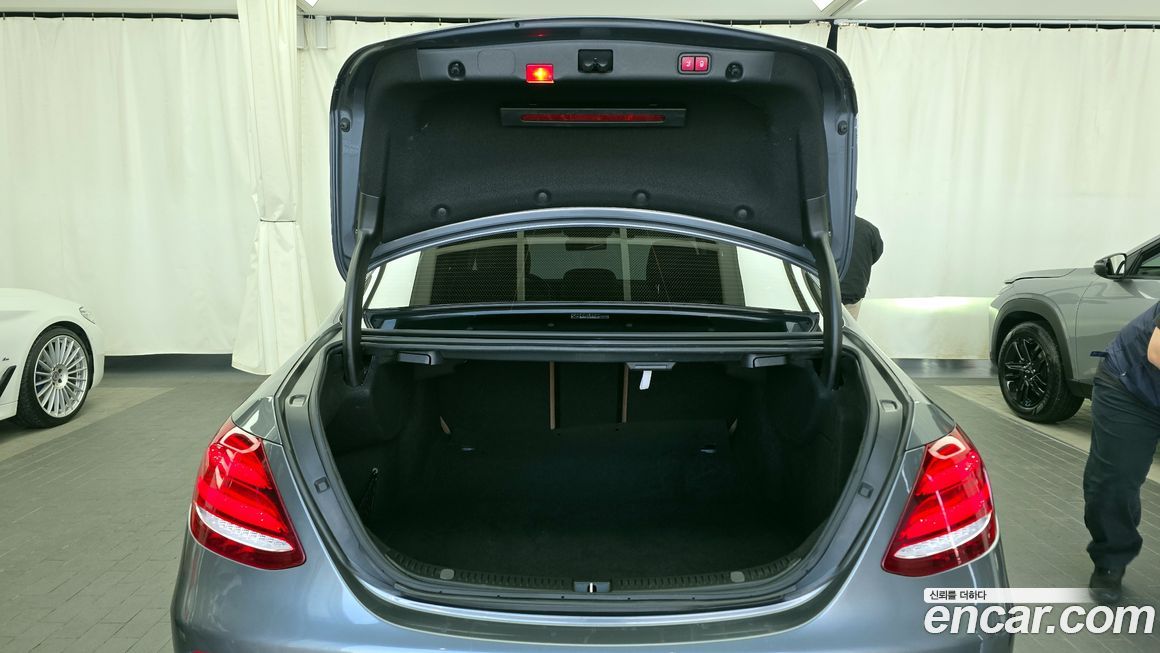 Mercedes-Benz E-Class 2019