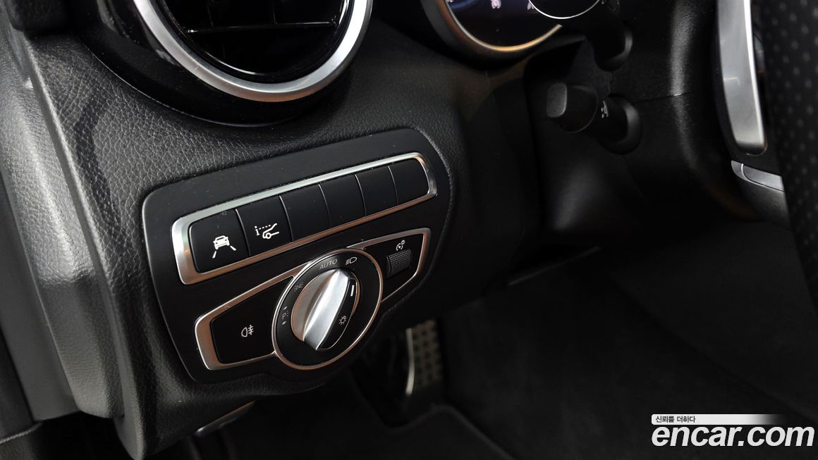 Mercedes-Benz C-Class 2020