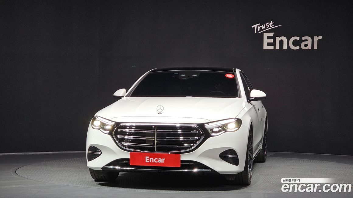 Mercedes-Benz E-Class 2025