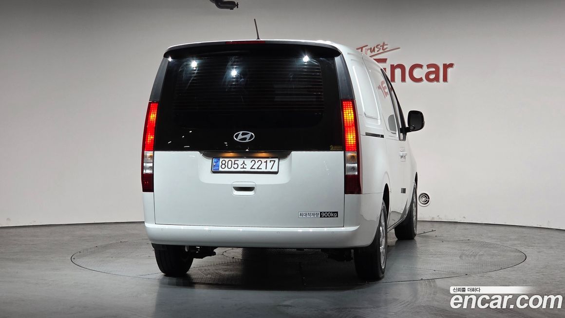 Hyundai Staria 2025