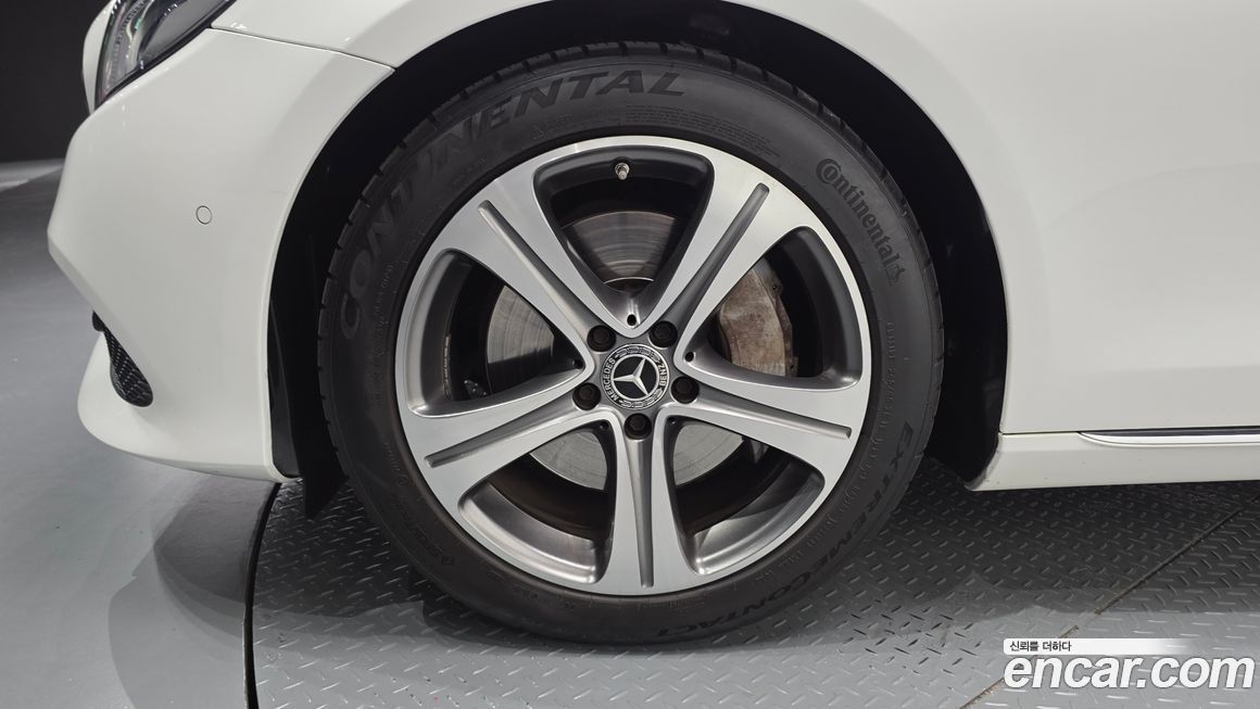 Mercedes-Benz E-Class 2018