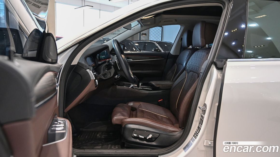 BMW Gran Turismo 2023