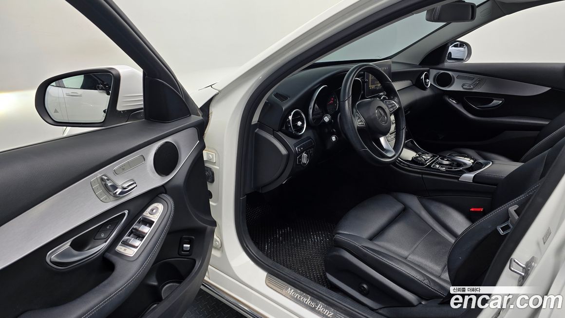 Mercedes-Benz C-Class 2018