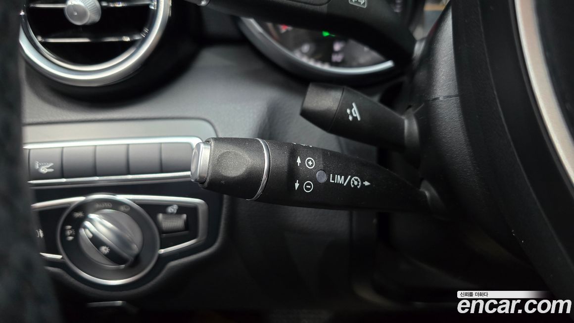 Mercedes-Benz C-Class 2018