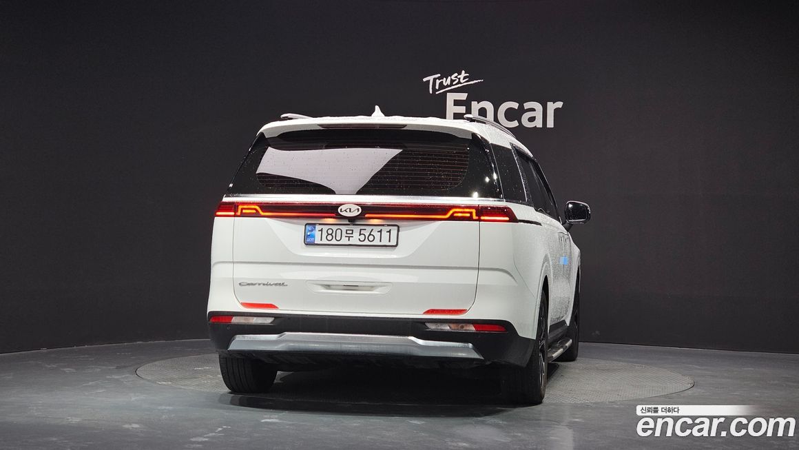 Kia Canival 2021
