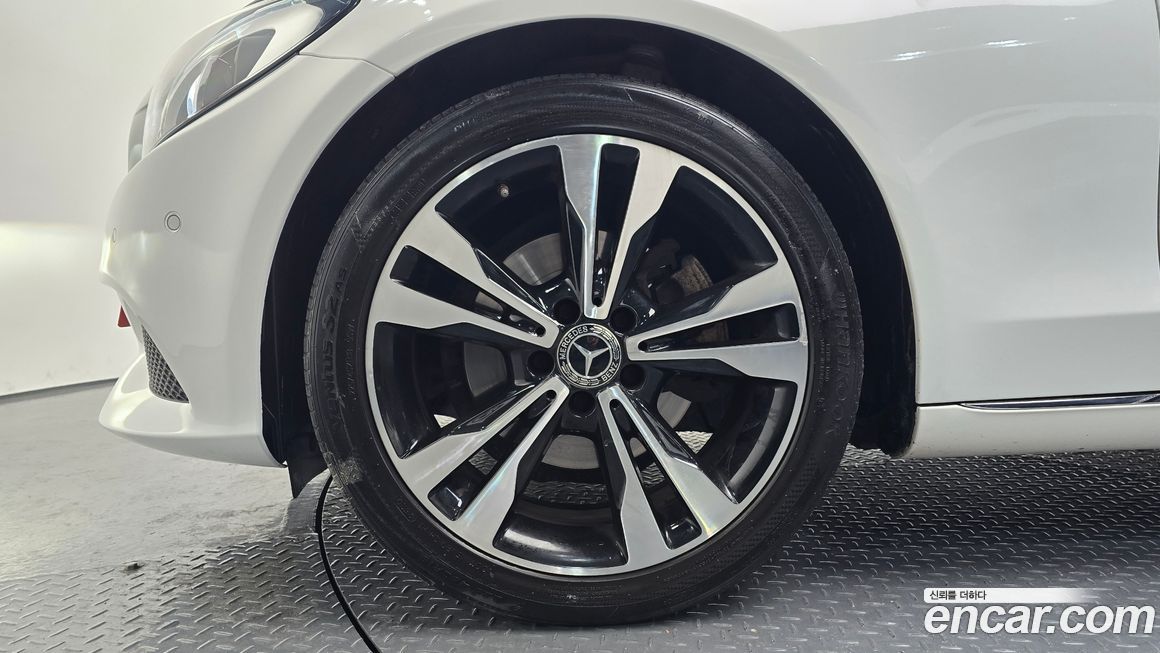 Mercedes-Benz C-Class 2018