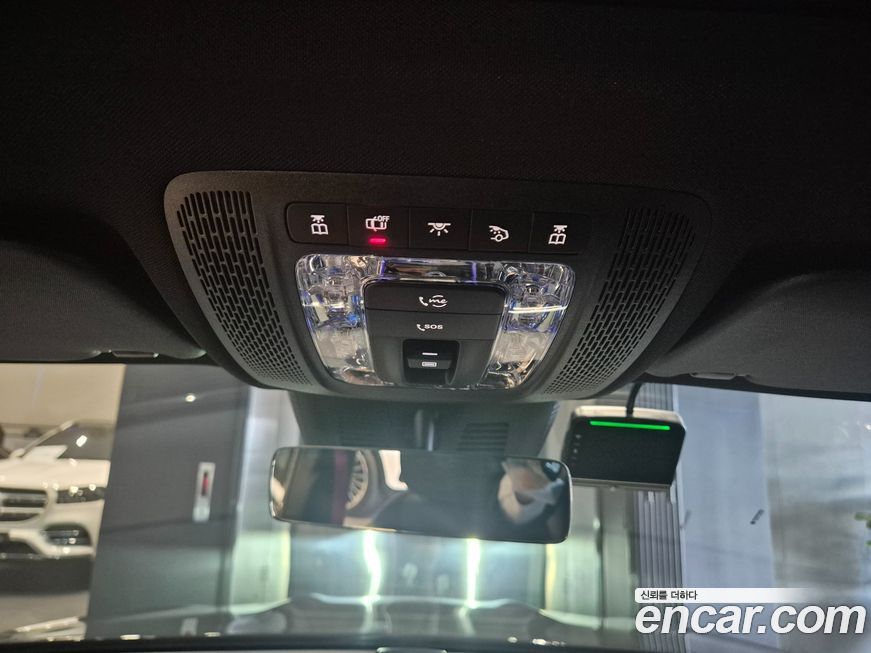 Mercedes-Benz GLB-Class 2025