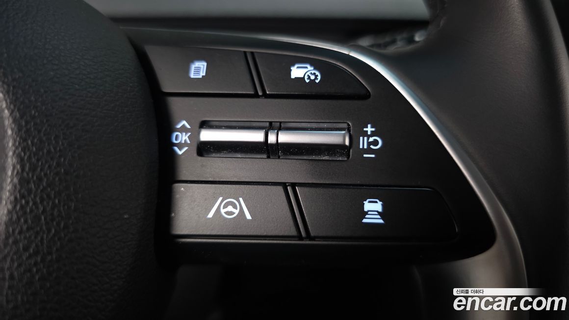 Hyundai Staria 2025
