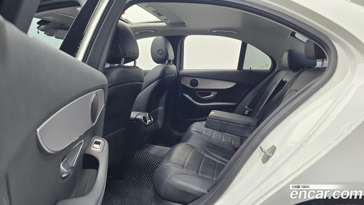 Mercedes-Benz C-Class 2018