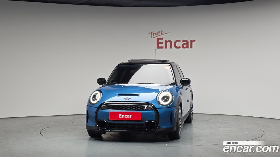 Mini Cooper 2024