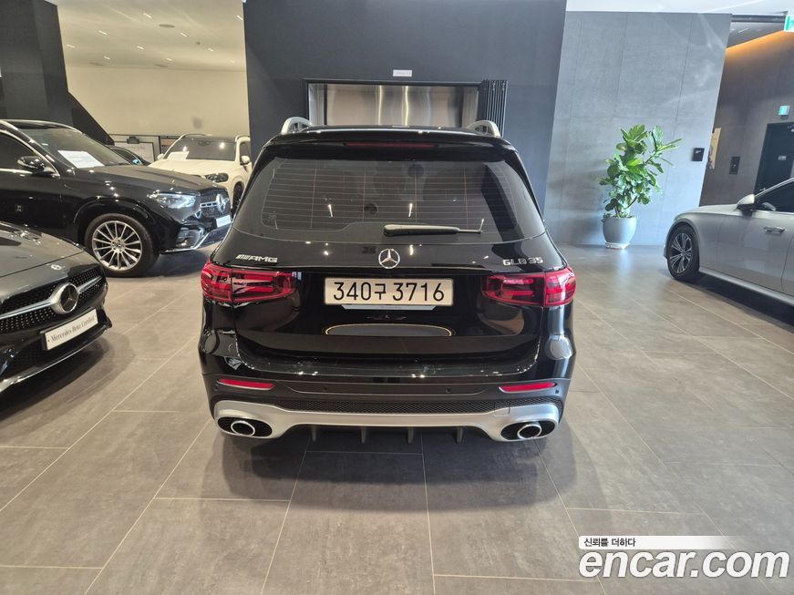 Mercedes-Benz GLB-Class 2025