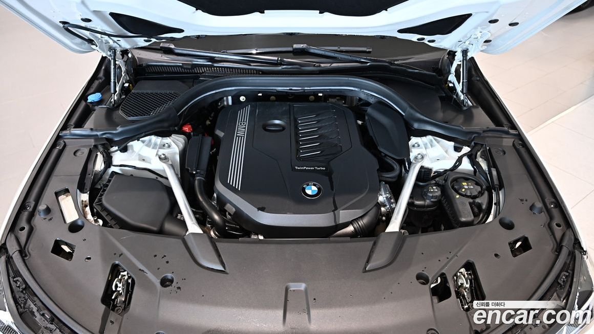 BMW Gran Turismo 2023