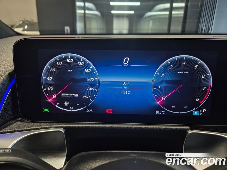 Mercedes-Benz GLB-Class 2025