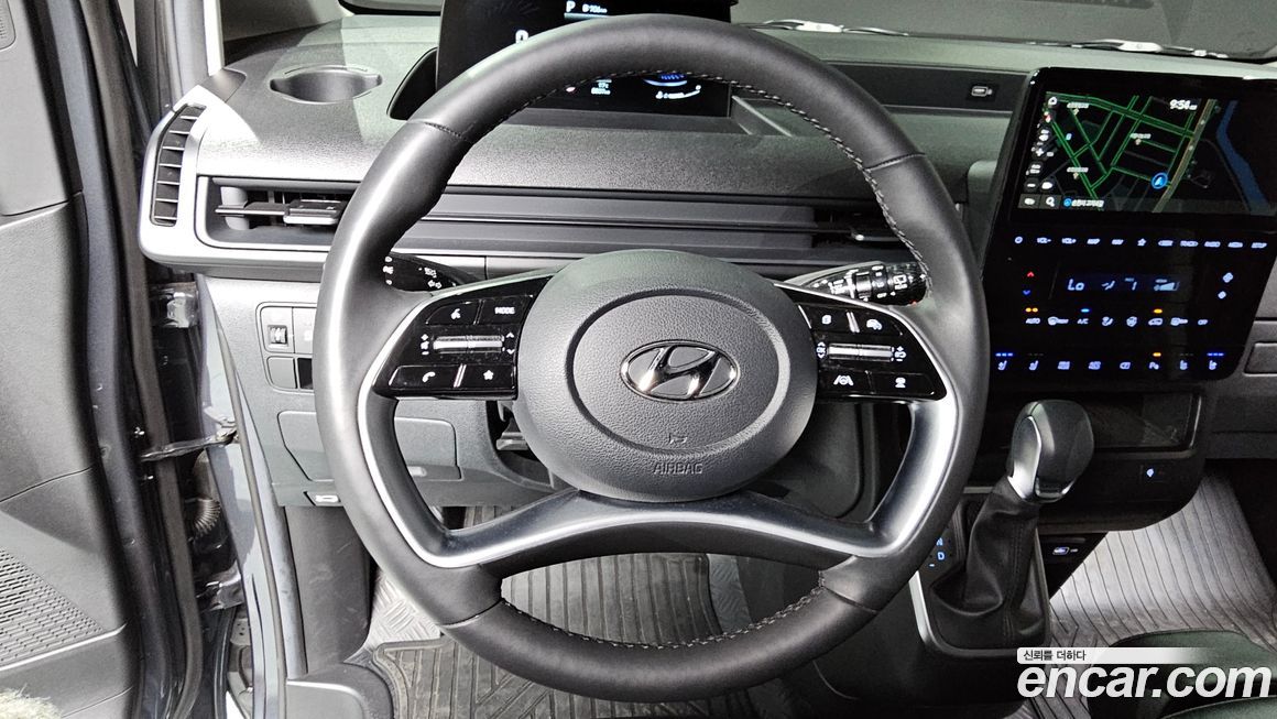 Hyundai Staria 2023