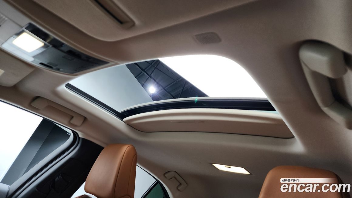Lexus UX 2022
